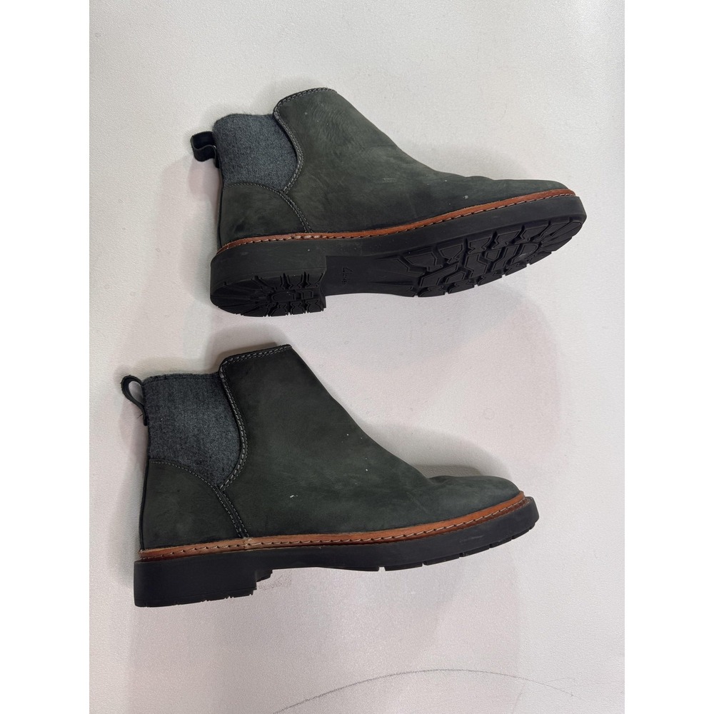 Clarks Boots Womens Size 10 Green Nubuck Chelsea Ankle Pull On Lined Booties